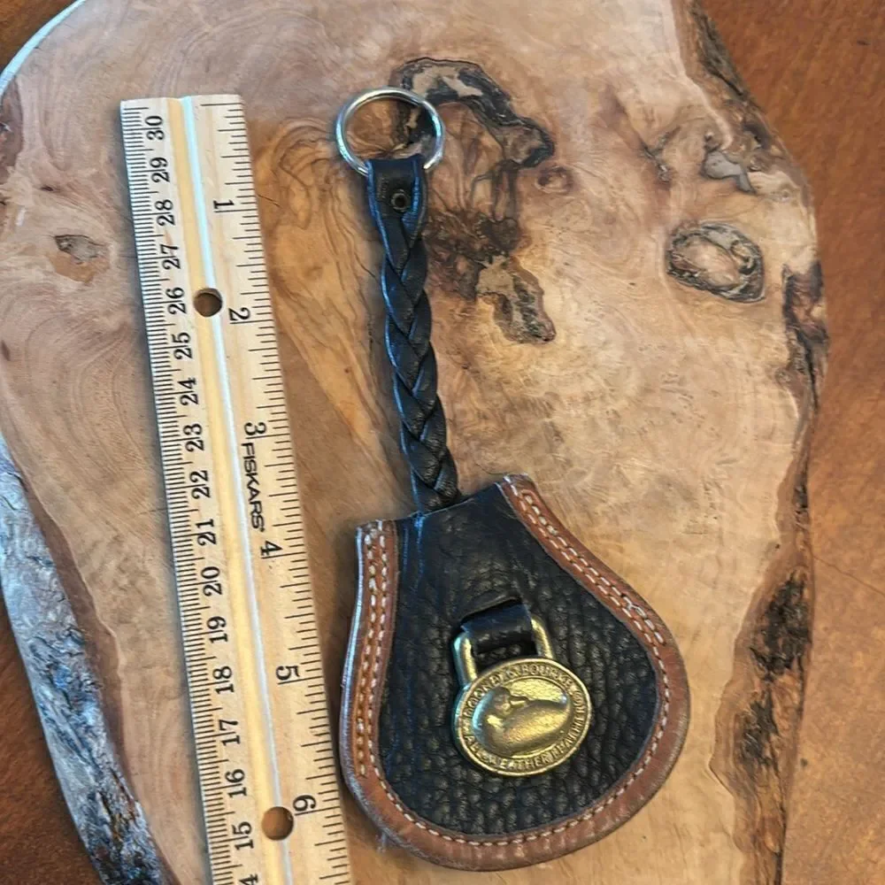 Vintage 80's DOONEY & BOURKE Black All Weather leather / Brass Logo key chain fo